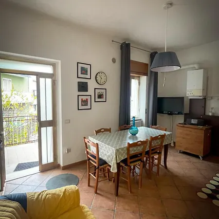 Breaking Bed * Sarnelli